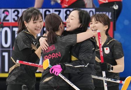カーリング女子 初の決勝へ 中国新聞デジタル